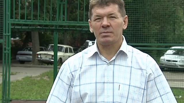 Добровольцы отремонтируют спортплощадки во дворах смотреть онлайн