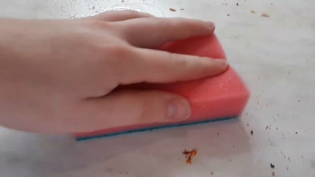 Отмываем очень грязную и жирную столешницу за 1 минуту! СПОСОБ НА МИЛЛИОН смотреть онлайн