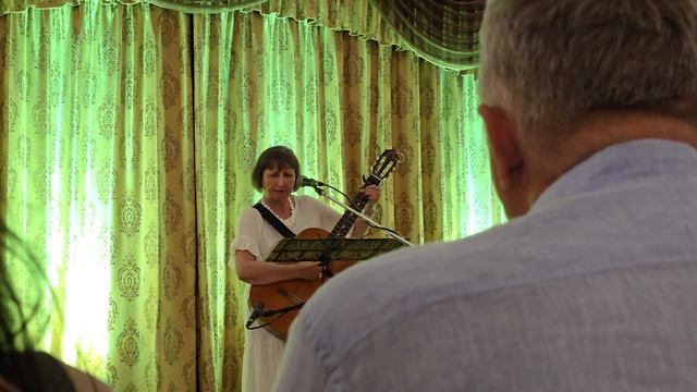 Фрагмент моноспектакля Ирины Коро «Посвящение» в Ялте смотреть онлайн