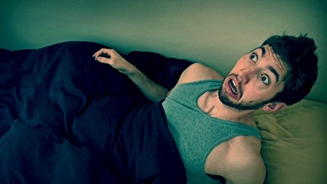 Почему человек вздрагивает когда засыпает? смотреть онлайн