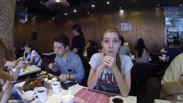 Еда в Гонконге. Пробуем дим самы | Два Билета в Гонконг ч.3