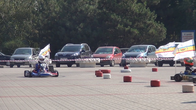 05 Показательные выступления команды картингистов Станции юных техников смотреть онлайн