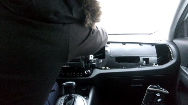 Монтаж магнитолы Asottu CZP9060 на Sportage 3