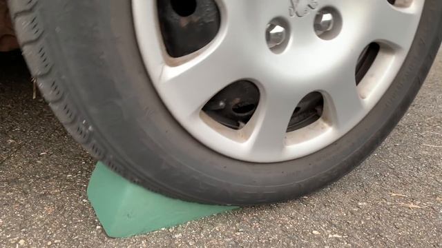 EXPERIMENT: CAR VS BIG FISH смотреть онлайн