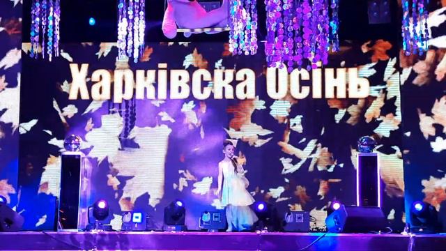 Наумова Мариника. Песня - Откуда дырки в сыре. смотреть онлайн