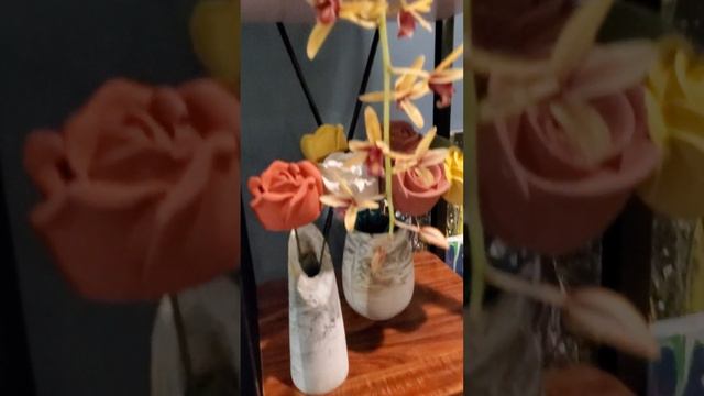 My Cymbidium Pendulum in bloom смотреть онлайн