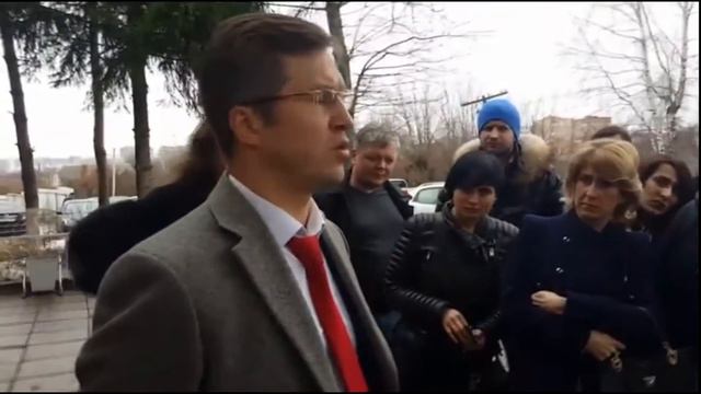 Дольщики - Адвокат Кишенкова даёт интервью - Белый город Сабидом смотреть онлайн