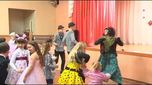 Новогодний танец от Кати Пасичник :)