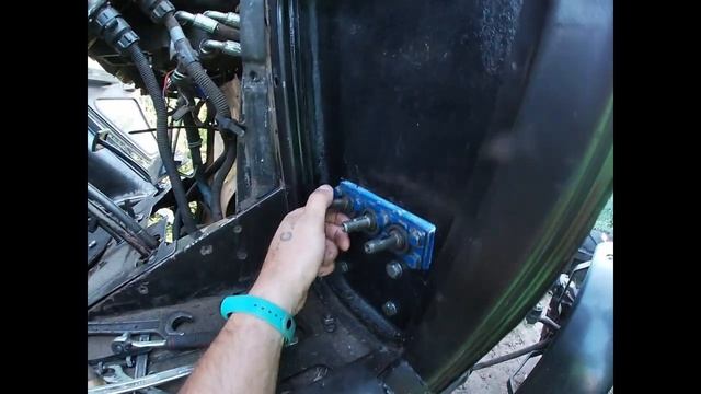 #вынос#распределителя#на#беларус#82,1 смотреть онлайн