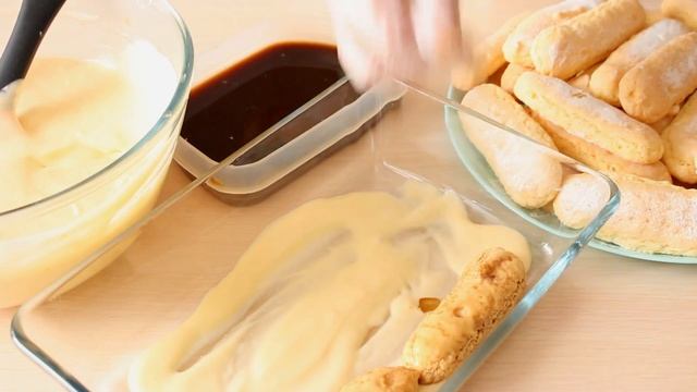 Новый другой ТИРАМИСУ, вкус которого просто завораживает! Рецепт торта тирамису без сырых яиц смотреть онлайн