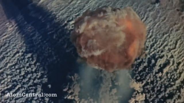 Атомные взрывы бомб в качестве HD смотреть онлайн