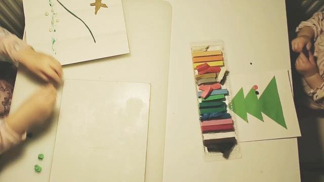 Новогодняя открытка для самых маленьких  Ёлочка