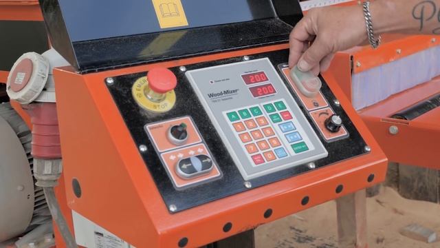 EG300 Twin Blade Board Edger Walk-through | Wood-Mizer смотреть онлайн