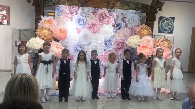 Праздник смотреть онлайн