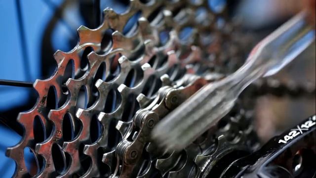 WD-40 BIKE SGRASSANTE смотреть онлайн