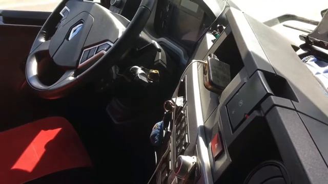 Стоил ли брать Renault T ?? Часть 1 смотреть онлайн