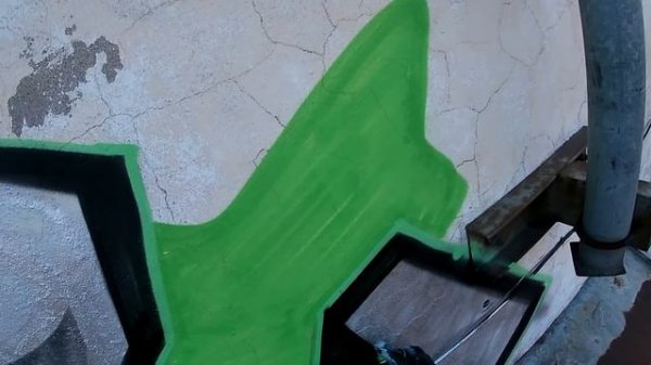 GRAFFITI BOMBING. Chrome graffiti PIECES ON THE ROOF. Two at a time. Tagging. REBEL STYLE.