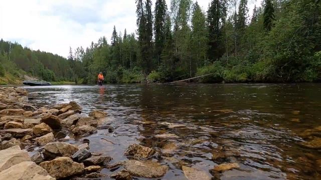 Отличная летняя РЫБАЛКА на ХАРИУСА / СПЛАВ по реке ТОБЫСЬ смотреть онлайн