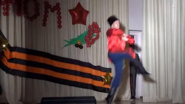 9.Валентина Головизнина и Роман Базванов - Казачий пляс смотреть онлайн