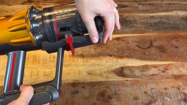 Dyson V12 Staubsauger Reinigung - Anleitung zum Putzen und Reinigen des Akkusaugers смотреть онлайн