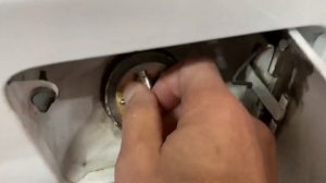 Крышка бензобака с ключом-эксцентриком (металлическая) Нива 4х4/Шевроле/Тревел (2108)