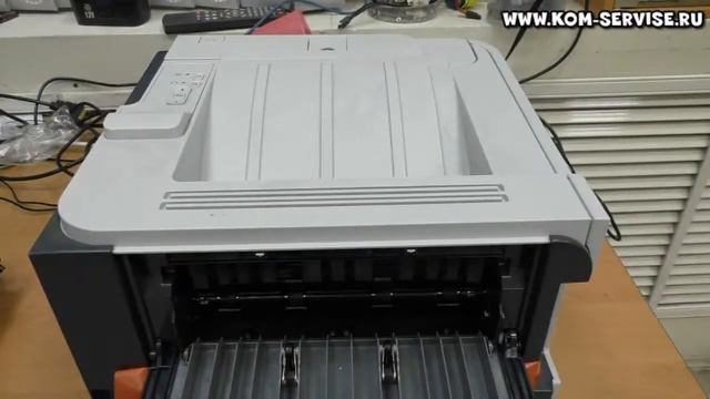 Как вытащить лист бумаги из принтера HP LJ P2055, P2035 при замятии. смотреть онлайн