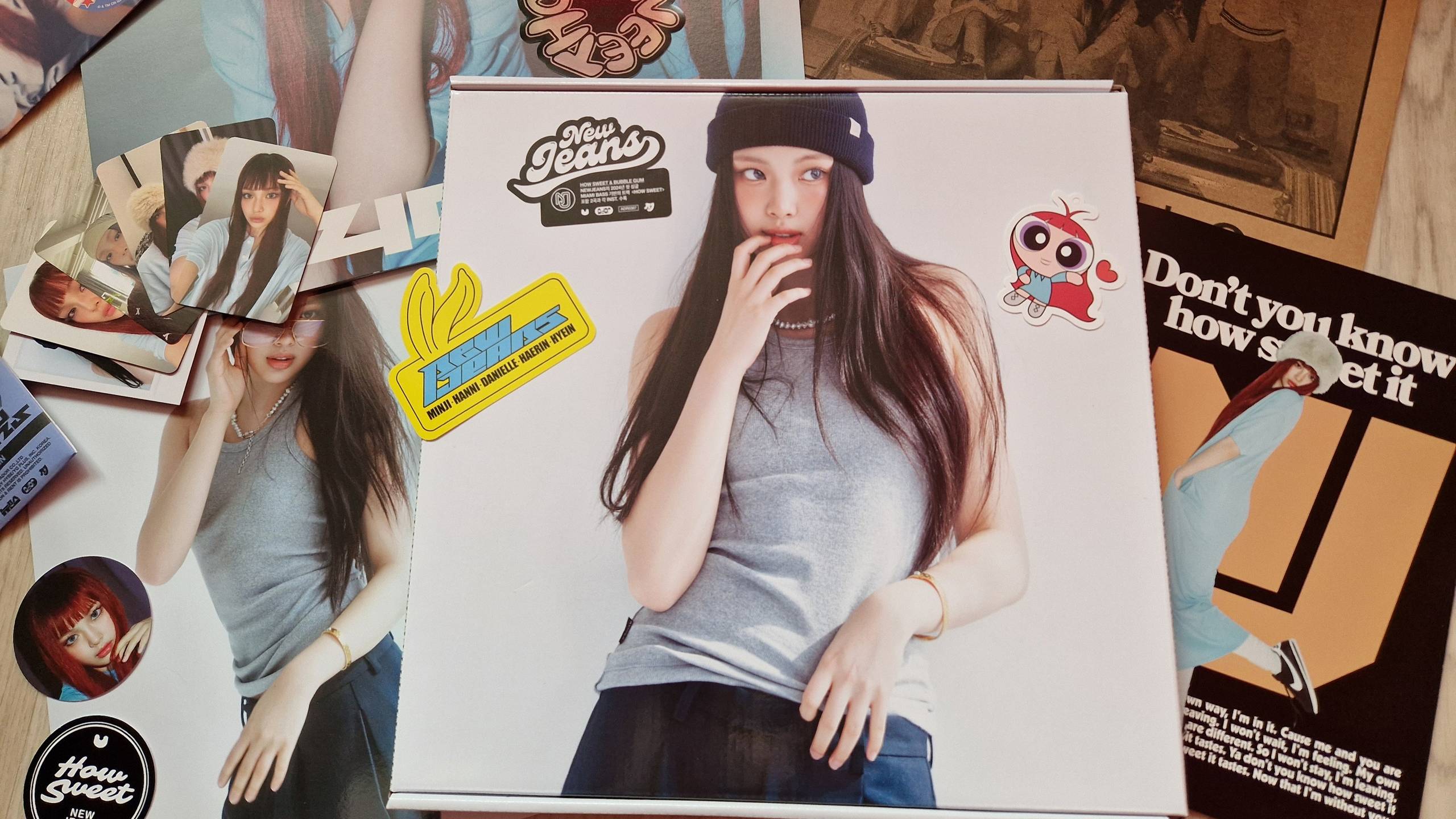 NewJeans - How Sweet (Standard Ver., Hyein)