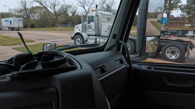 Новый трак Volvo VNL860 | Дальнобой в США смотреть онлайн