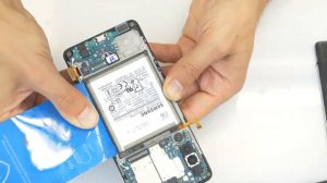 Samsung Galaxy A41 - How to replace BATTERY by CrocFIX
