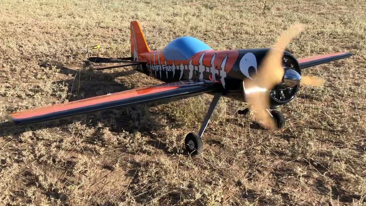 SU-31M Angry Fish RC-plane. Первый запуск мотора на модели. смотреть онлайн