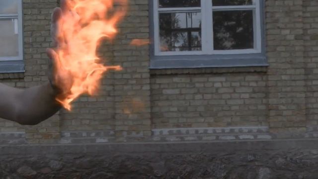 Горящая рука | Опыт о разнице между температурой и количеством тепла смотреть онлайн