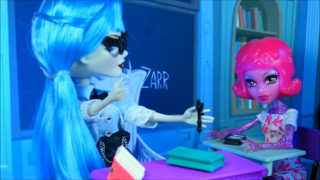 ШКОЛЬНЫЙ СЕРИАЛ МОНСТЕР ХАЙ! СТОП МОУШЕН "ТИПЫ УЧИТЕЛЕЙ" Мистикс Monster high Stop Motion смотреть онлайн