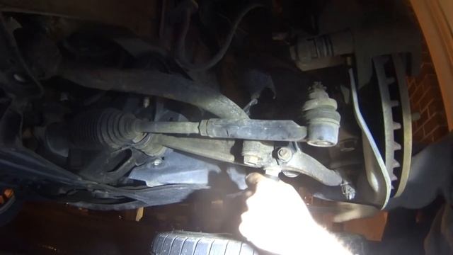 Lexus IS300 #2 Bushing, Front Trailing Arm Removal смотреть онлайн