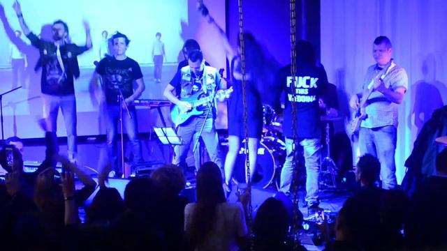 Панк Рок Свадьба "Земфира - Искала" смотреть онлайн