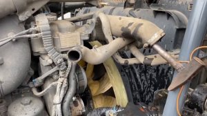 Даф 106 евро 6 Снимаем радиатор￼!!!￼