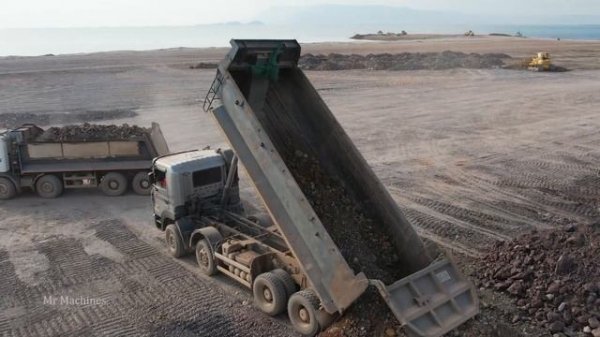 Marvelous Beach Construction Mighty Machines Operator, Bulldozer Pushing Rock Mix Soil Komatsu D68E