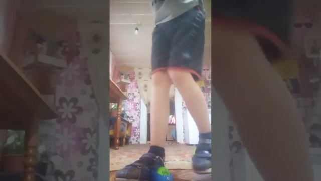 Учусь кататься на мини роликах это нереально смотреть онлайн