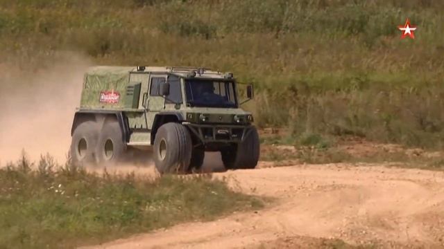 Вездеход КРЕЧЕТ на международном форуме АРМИЯ 2018 смотреть онлайн