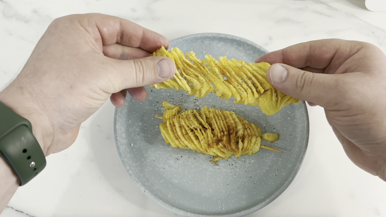 Не успел приготовить - все решилось! Картофельные чипсы «гармошка» смотреть онлайн