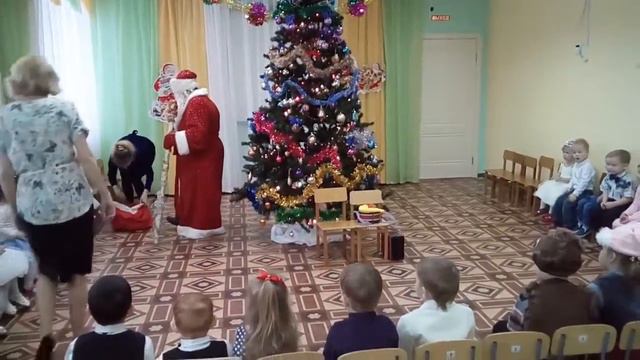 Новогодний утренник д/с 150 Иваново смотреть онлайн
