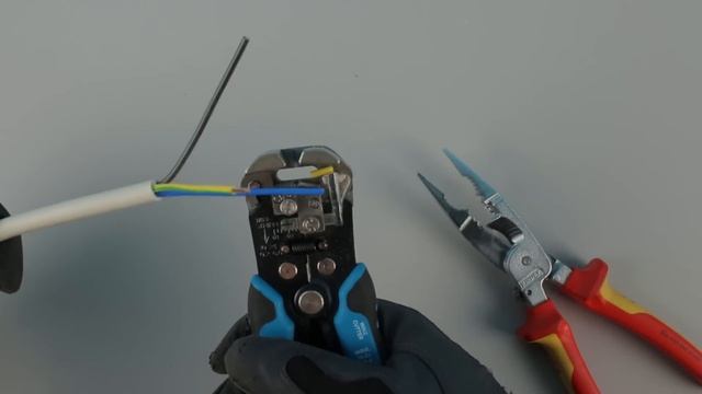 Универсальные клещи электрика Knipex 1396200 обзор для магазина Алексея Земскова смотреть онлайн