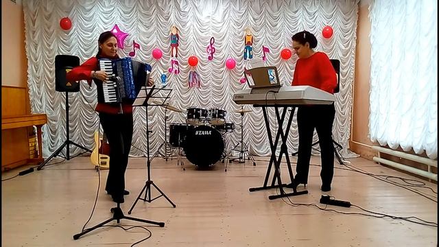 Дуэт ,,Гармония,, А. Петров ,,Я шагаю по Москве,, смотреть онлайн