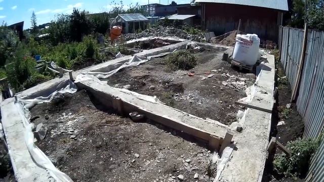 Заливка ленточного фундамента бетономешалкой смотреть онлайн