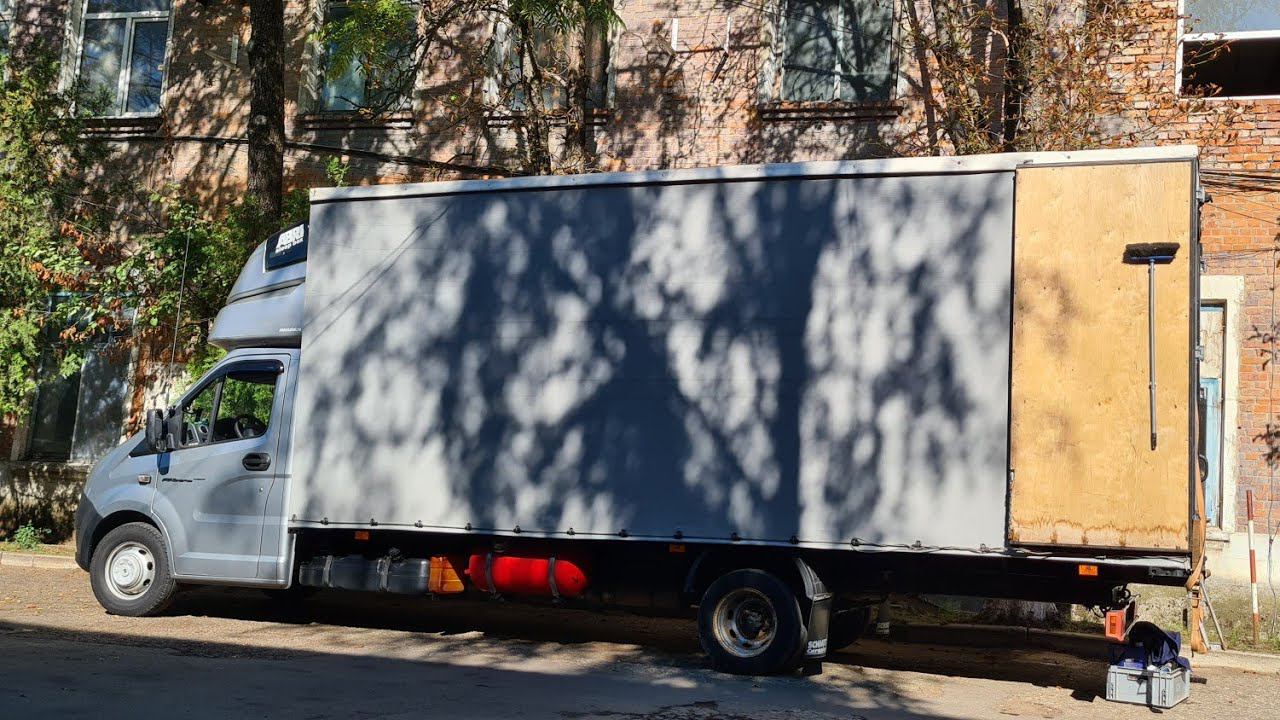 Рейс с Сибири на Юг/сломалась коробка на Урале/Замена лобового. Часть 2 смотреть онлайн