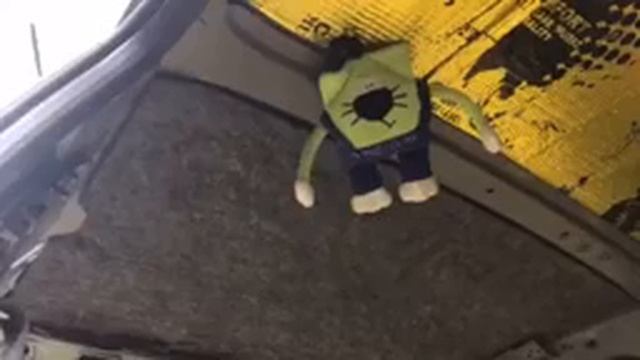 Дабы сделать минимальную вибро-шумоизоляцию крыши, достаточно будет взять вибропласт и войлок