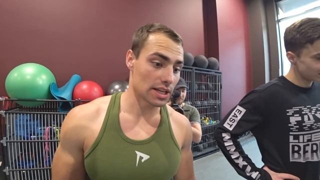ПОВТОРЯЕМ БЕЗУМНЫЕ ЧЕЛЕНДЖИ ИЗ Tik Tok смотреть онлайн