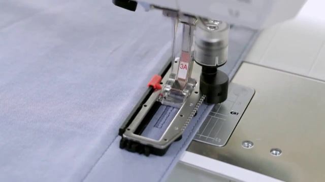 BERNINA 790: Cose botones смотреть онлайн