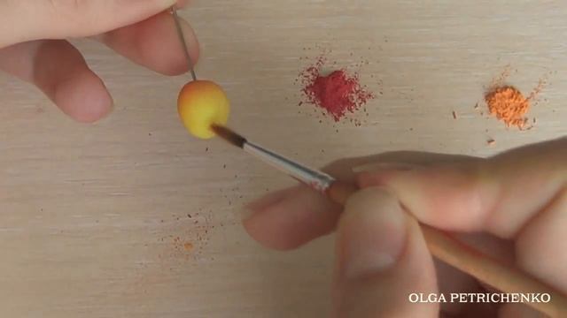 Делаем абрикосы из полимерной глины. Making apricots from polymer clay. смотреть онлайн
