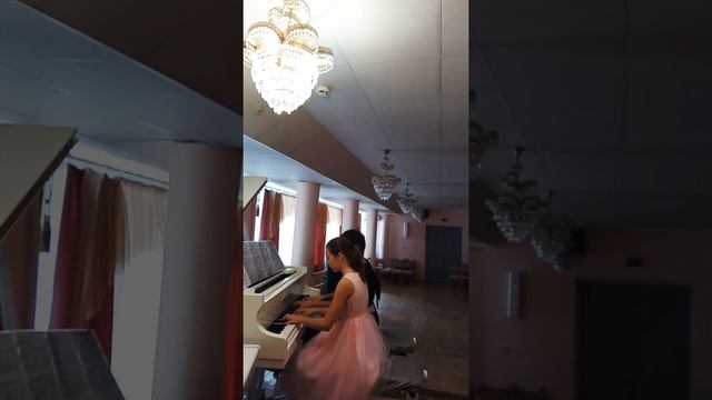 Быкова Софья, Хафизова Лилия Н. Агафонников "Русский танец" смотреть онлайн