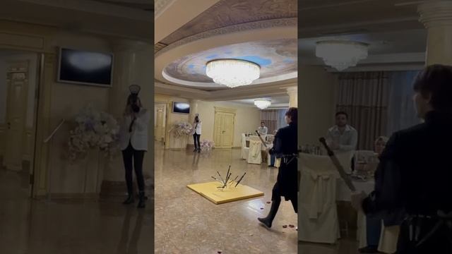 Танец с кинжалами. Лезгинка на свадьбе. смотреть онлайн